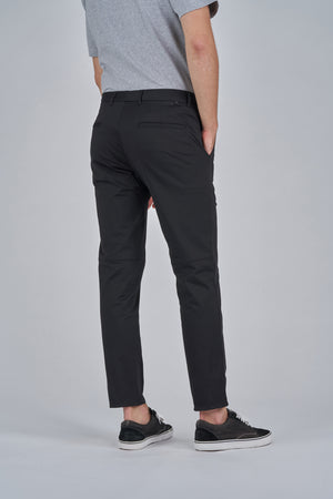 
                  
                    ATHLEISURE TECH PANTS
                  
                